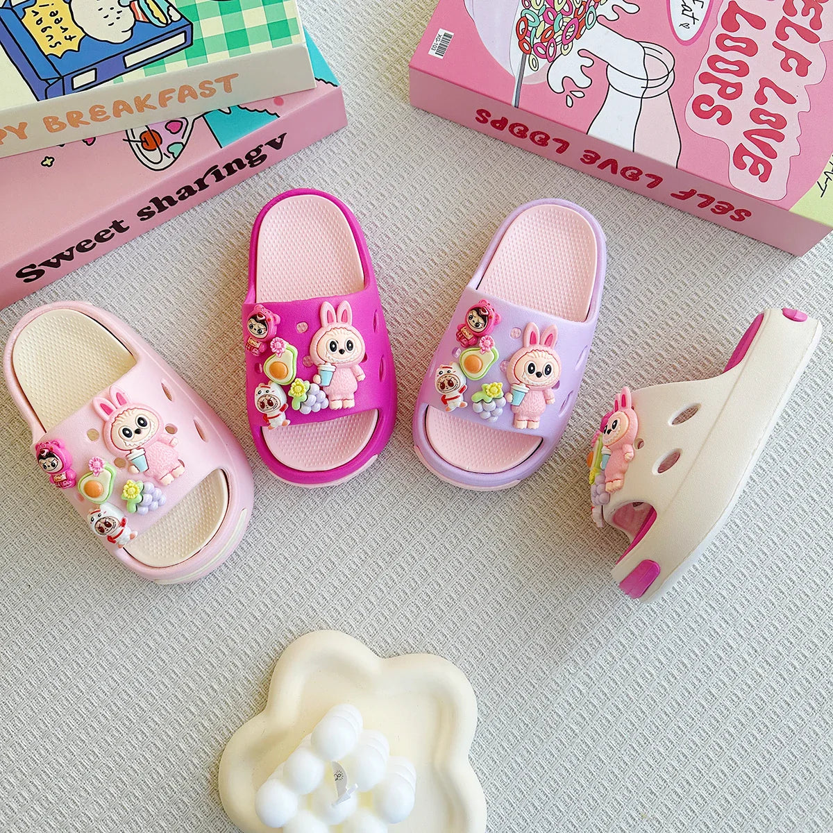 Chinelo Infantil Labubu - Edição Limitada